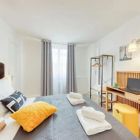 Apartment Chateau De Versailles A 7 Minutes Parking Gratuit A 4 Minutes *
